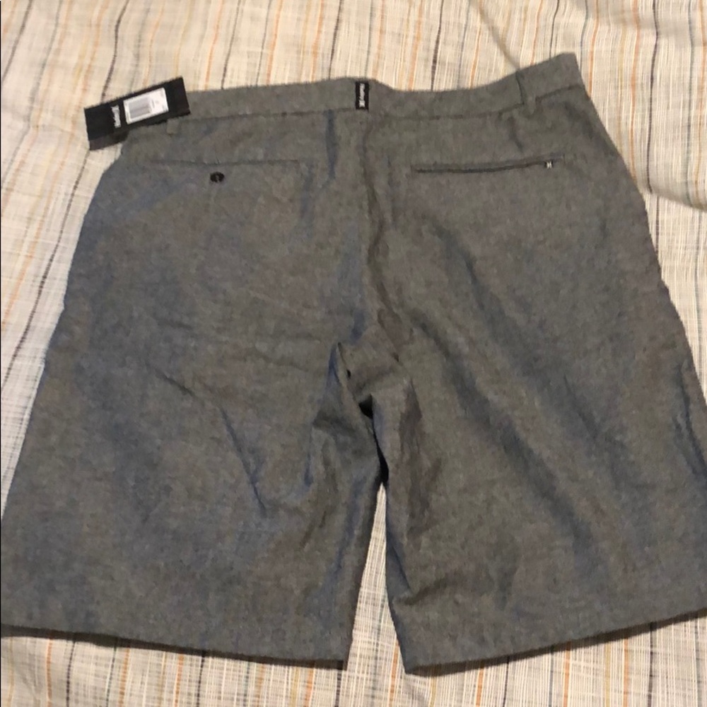 Shorts - Picture 3 of 5